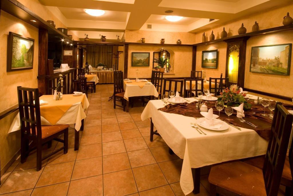 Hotel Retman Stary Toruń Dış mekan fotoğraf